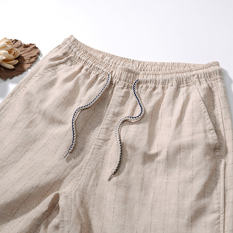 Bermuda de Linho Listrada Marcanzzi MZ946 em linho nobre com listras discretas, caimento impecável e acabamento premium para estilo e conforto.