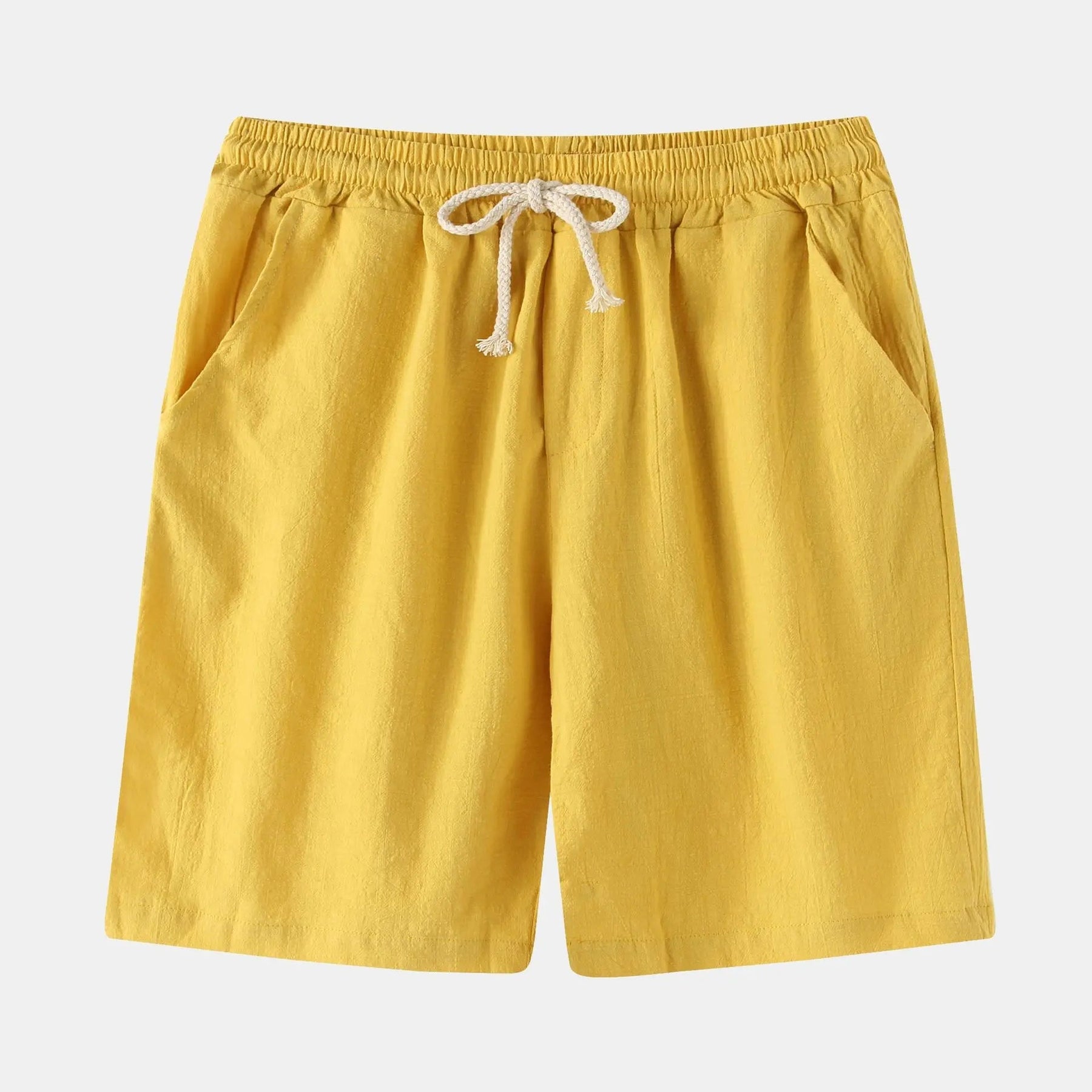 Bermuda de Linho Masculina Marcanzzi MZ950 em linho nobre, caimento sofisticado e estilo clássico Old Money, perfeita para conforto e elegância no calor.