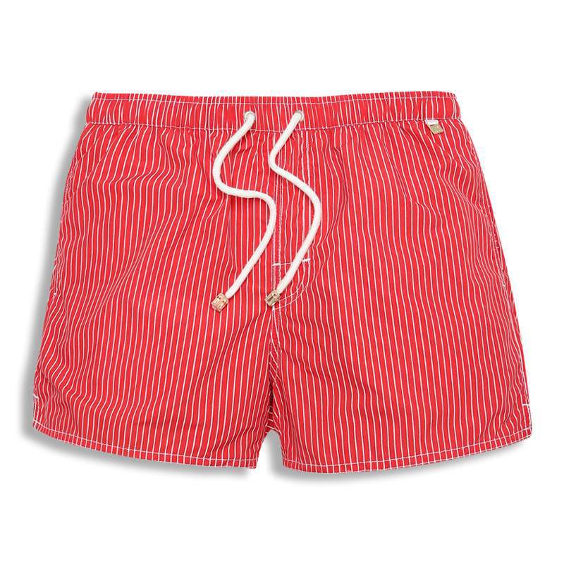 Bermuda Masculina Praia Listrada Marcanzzi MZ948 em tecido leve com estampa listrada clássica, secagem rápida e caimento moderno para estilo versátil.