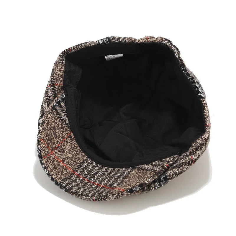 Boina Masculina de Lã England Marcanzzi MZ270 em poliéster e lã premium, design inglês, conforto ergonômico e toque elegante para todas as ocasiões.