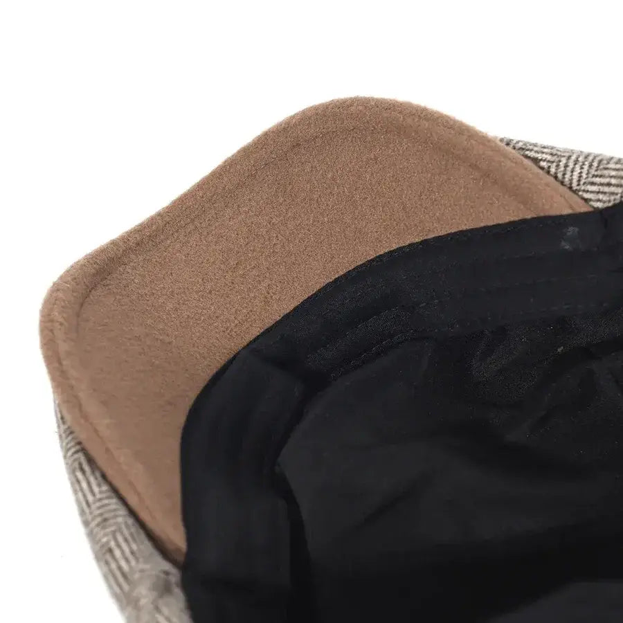 Boina Masculina Scotland Marcanzzi MZ266 com design escocês refinado, ajuste ergonômico e cores cáqui, marrom, grafite e preta.