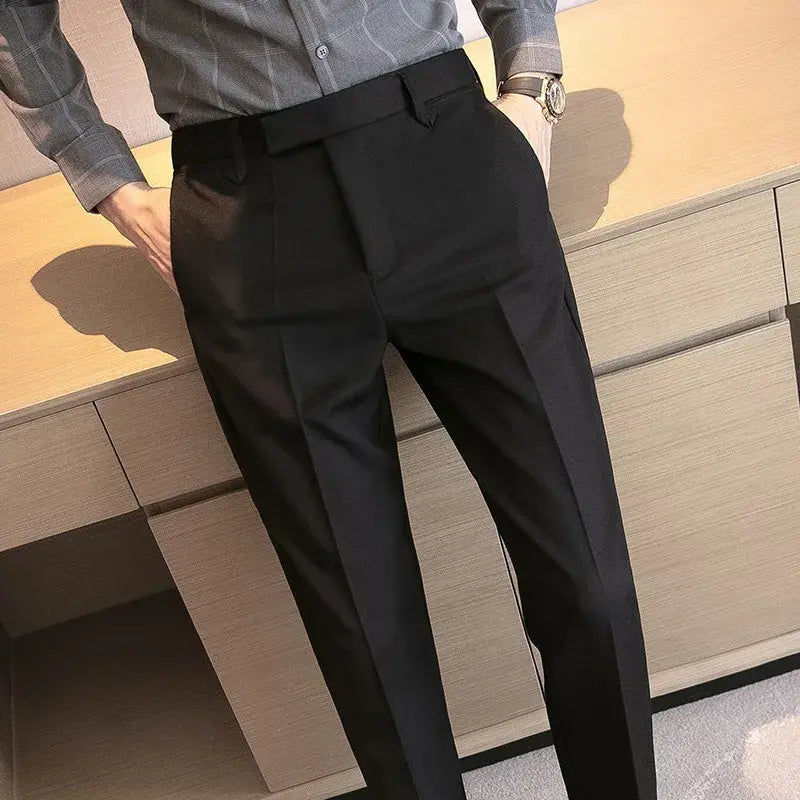Calça de Alfaiataria Masculina Slim Marcanzzi MZ009: elegância e conforto com corte slim, tecido premium e acabamento refinado para ocasiões formais e semi-form