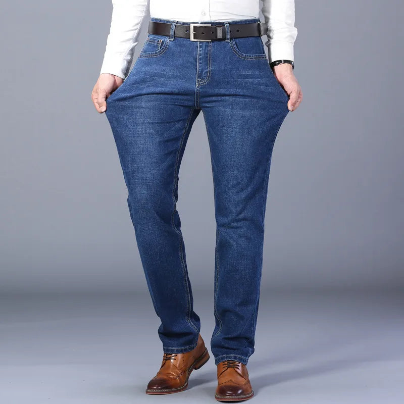 Calça Jeans Clássica Masculina Marcanzzi MZ005: elegância e conforto com tecido premium, elasticidade, durabilidade e ajuste perfeito para qualquer ocasião.