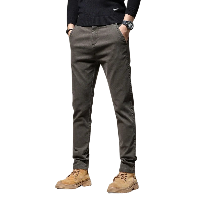 Calça Jeans Masculina Marcanzzi MZ002: denim de alta qualidade, confortável e durável, com corte moderno e cores versáteis para looks casuais e formais.