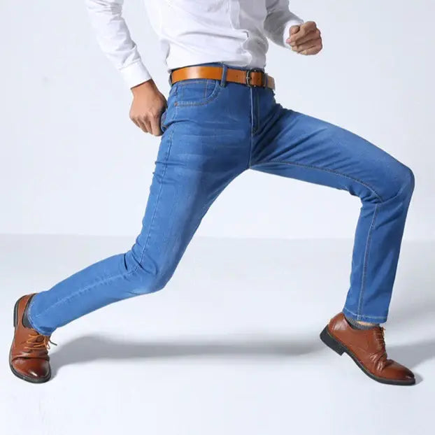 Calça Jeans Masculina Marcanzzi Wear MZ262 em material premium com costuras reforçadas, interior macio e acabamento impecável para luxo e conforto.