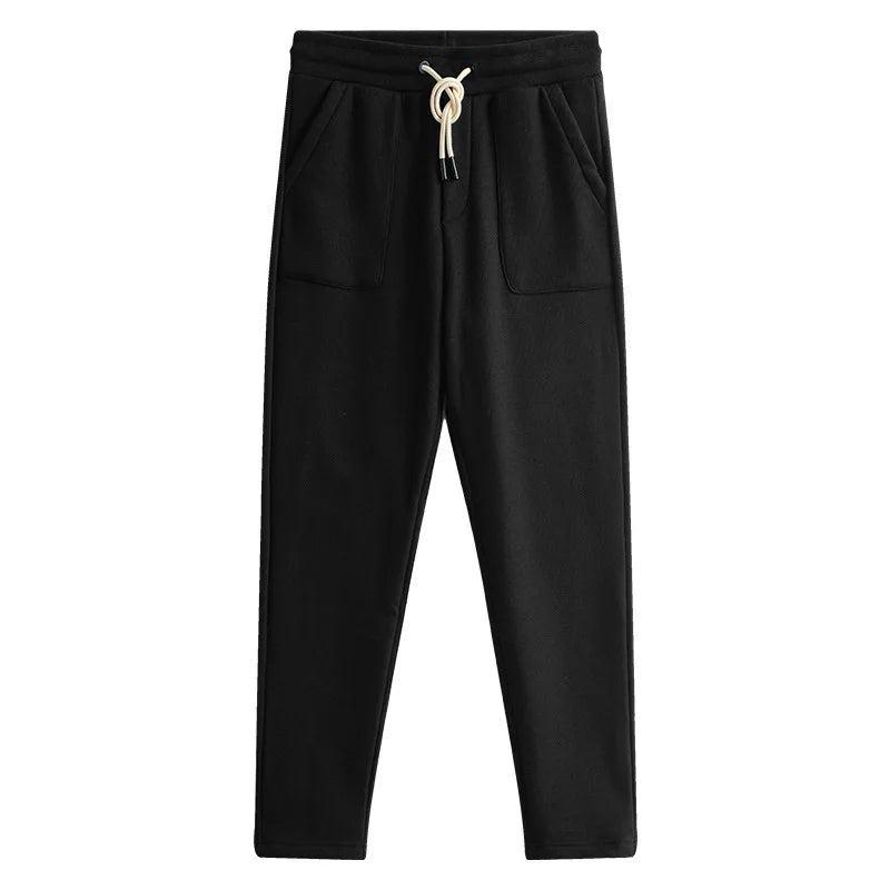 Calça Moletom de Algodão Masculina Marcanzzi MZ313 feita em algodão premium, com bolsos amplos, cintura elástica e barra ajustada para estilo casual.