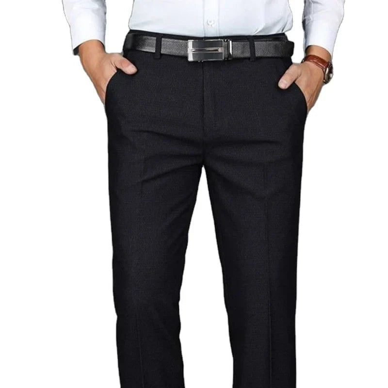 Calça Social Executiva Masculina Marcanzzi MZ008: design clássico, caimento elegante, ideal para ambientes corporativos, feita com materiais premium.