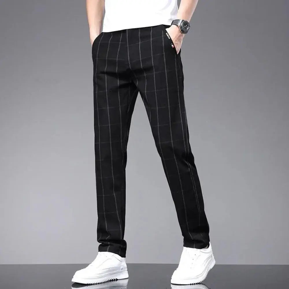 Calça Social Xadrez Masculina Marcanzzi MZ006: elegância e conforto com spandex e algodão. Ideal para eventos casuais e formais.