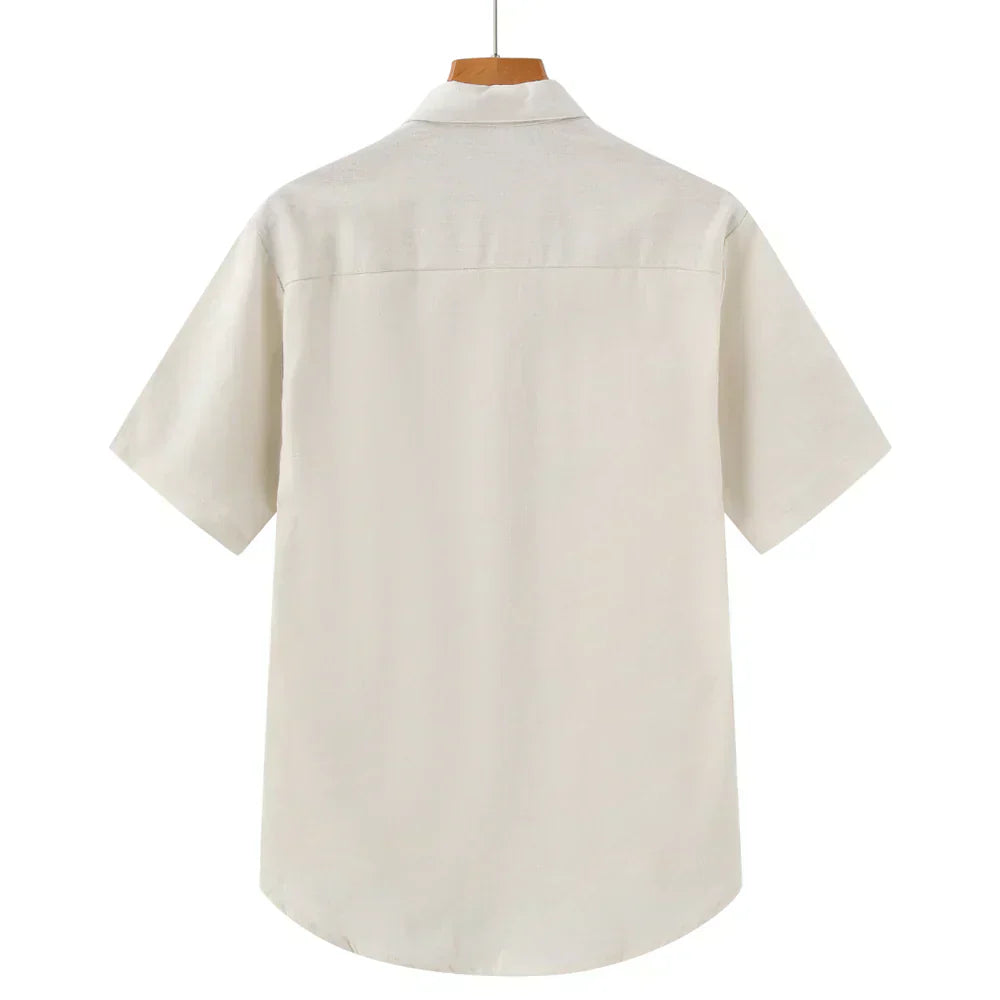 Camisa de Linho Masculina Marcanzzi Medelín MZ794 feita em linho de alta qualidade, respirável e leve, com caimento refinado e estilo sofisticado.
