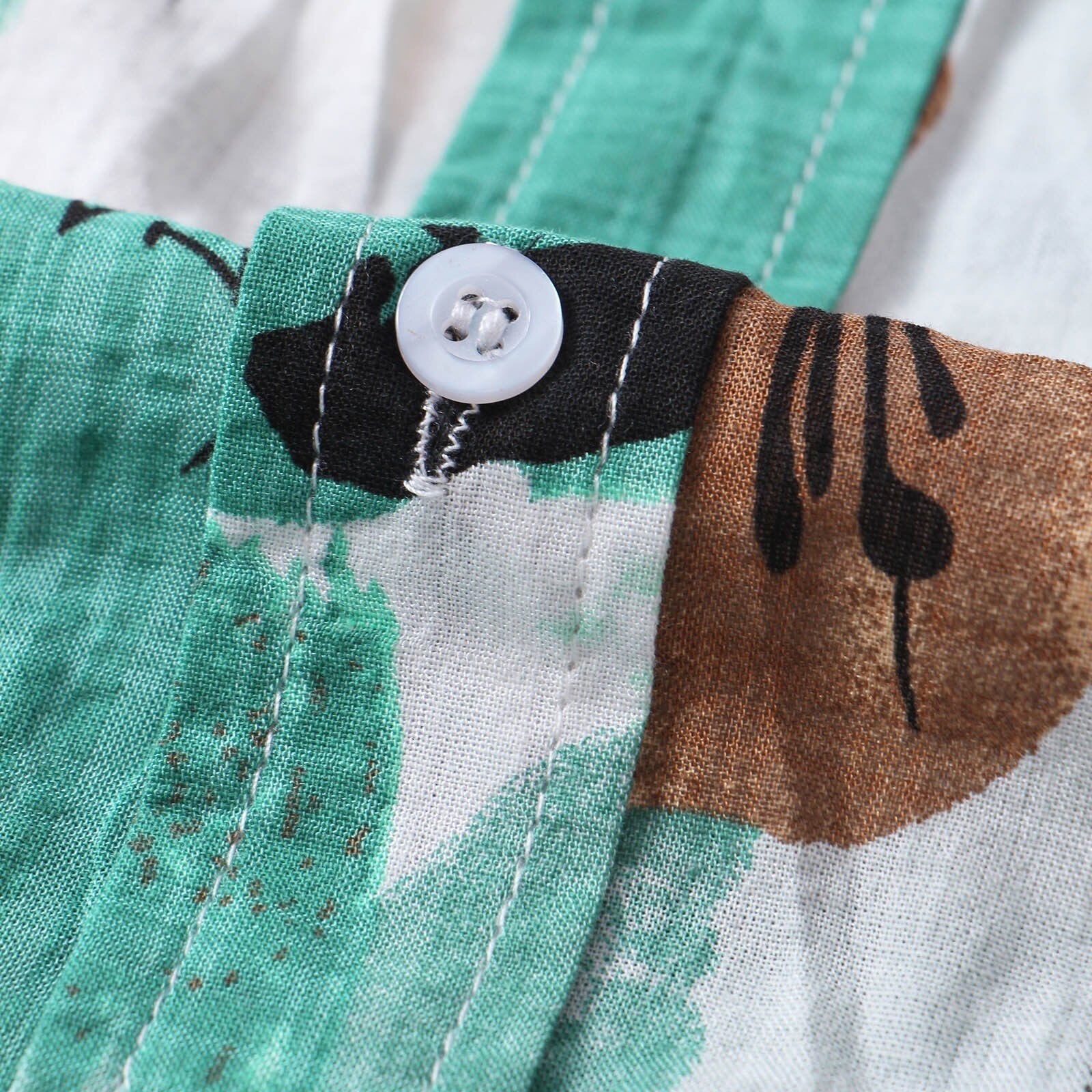 Camisa Manga Curta Marcanzzi Mirage MZ583 com estampa exclusiva, tecido leve e design moderno para estilo autêntico e frescor no dia a dia.