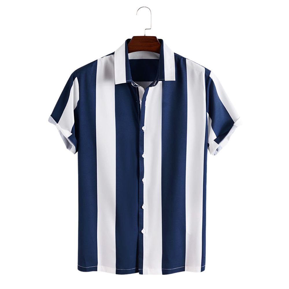 Camisa Manga Curta Marcanzzi Ocean MZ585 com listras verticais azul-marinho e branco, tecido leve, caimento confortável e design moderno versátil.