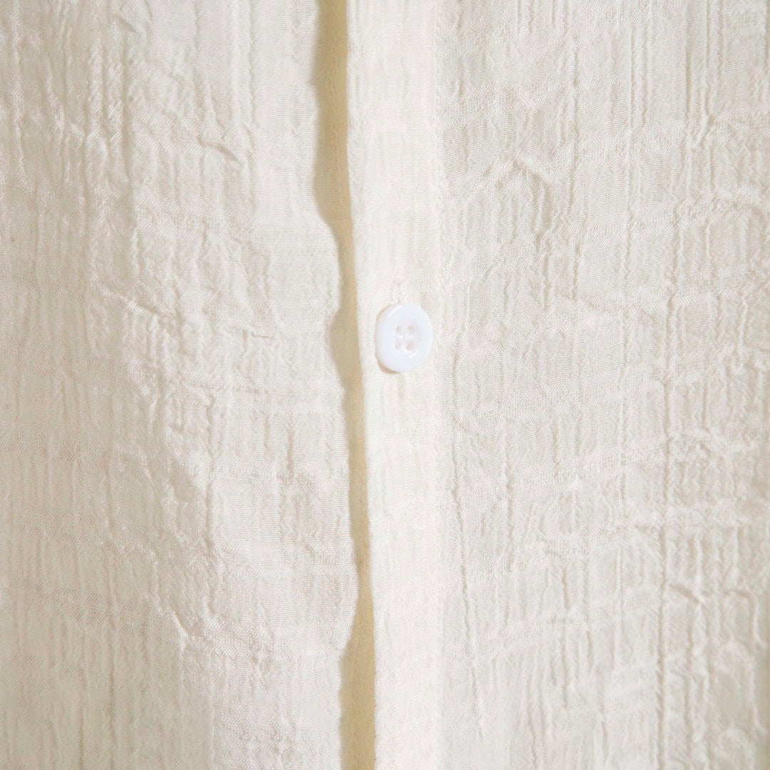 Camisa Manga Curta Marcanzzi Playa Off White MZ586 em tecido leve e respirável, design minimalista e caimento elegante para estilo casual sofisticado.