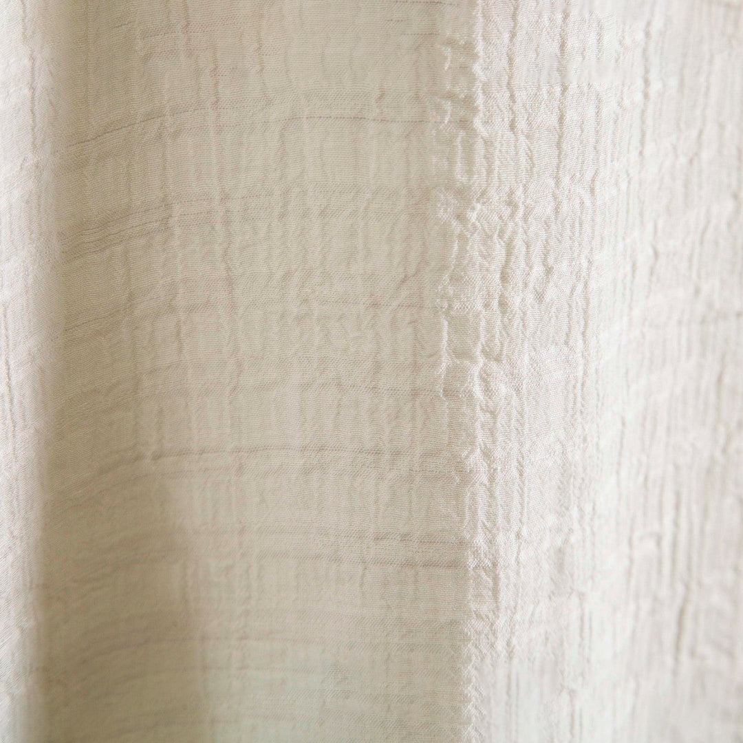 Camisa Manga Curta Marcanzzi Playa Off White MZ586 em tecido leve e respirável, design minimalista e caimento elegante para estilo casual sofisticado.