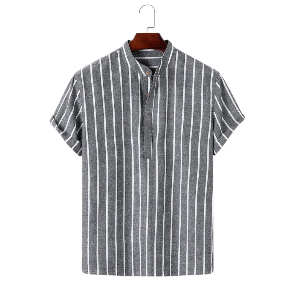 Camisa Manga Curta Marcanzzi Sierra MZ589 listrada em cores variadas, tecido leve e confortável, ideal para looks casuais e sofisticados.
