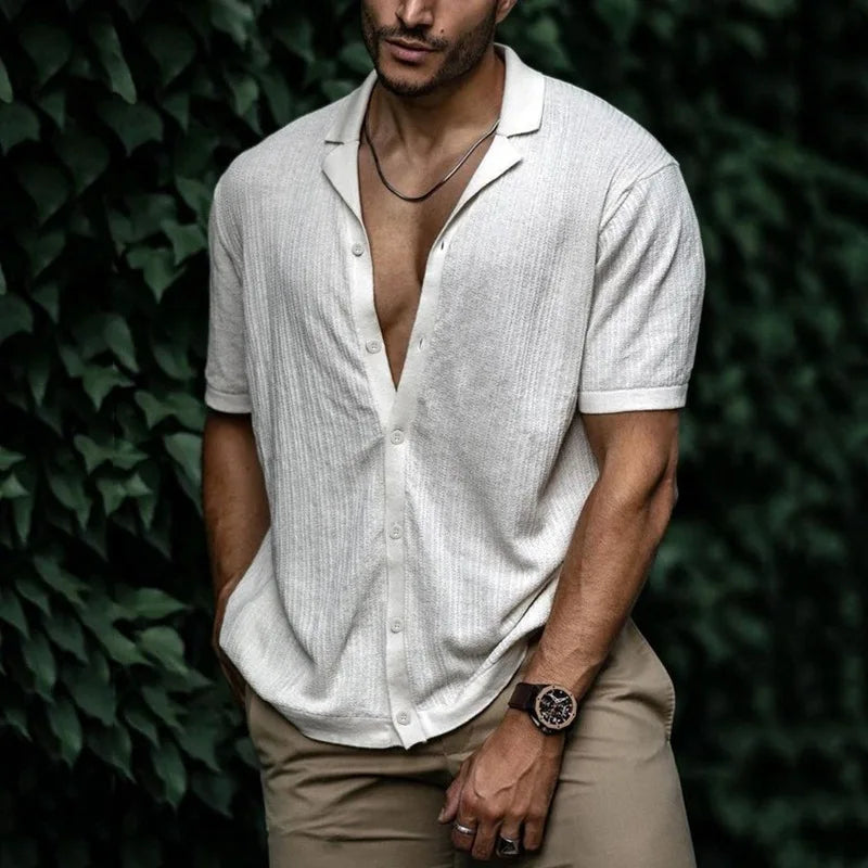 Camisa Masculina Marcanzzi MZ020 em algodão com poliéster, modelagem ajustada e gola polo clássica, ideal para ocasiões casuais ou formais.