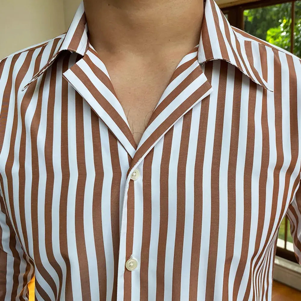 Camisa Social Masculina Listrada Marcanzzi MZ087, slim fit, em algodão premium, elegante e confortável, ideal para ambientes profissionais e eventos sociais.