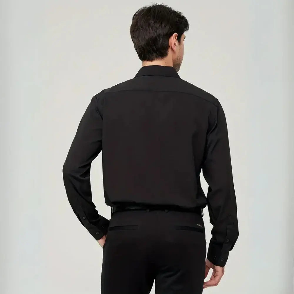 Camisa Social Masculina Marcanzzi MZ011: sofisticação, conforto, anti-odor, ideal para trabalho e eventos. Versátil, mantém forma impecável o dia todo.