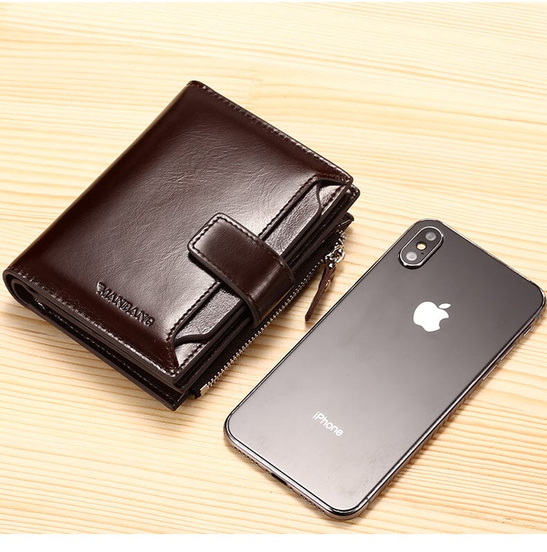 Carteira Masculina de Couro Manbag Marcanzzi RZ478 feita em couro premium com zíper, bolsos internos e acabamento sofisticado para organização prática.