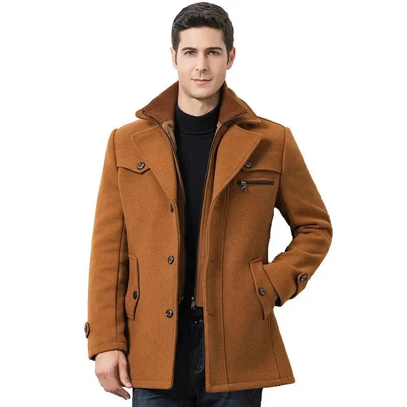Casaco Masculino Grife Marcanzzi MZ132 em algodão e lã premium, corte inspirado no clássico britânico, resistente e leve para elegância em qualquer ocasião.