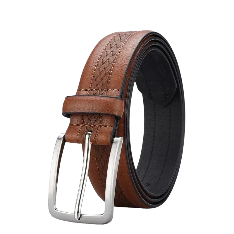 Cinto Masculino Couro Romenzi Atemporal RZ462 com visual clássico, ideal para compor looks autênticos com sofisticação e qualidade duradoura.