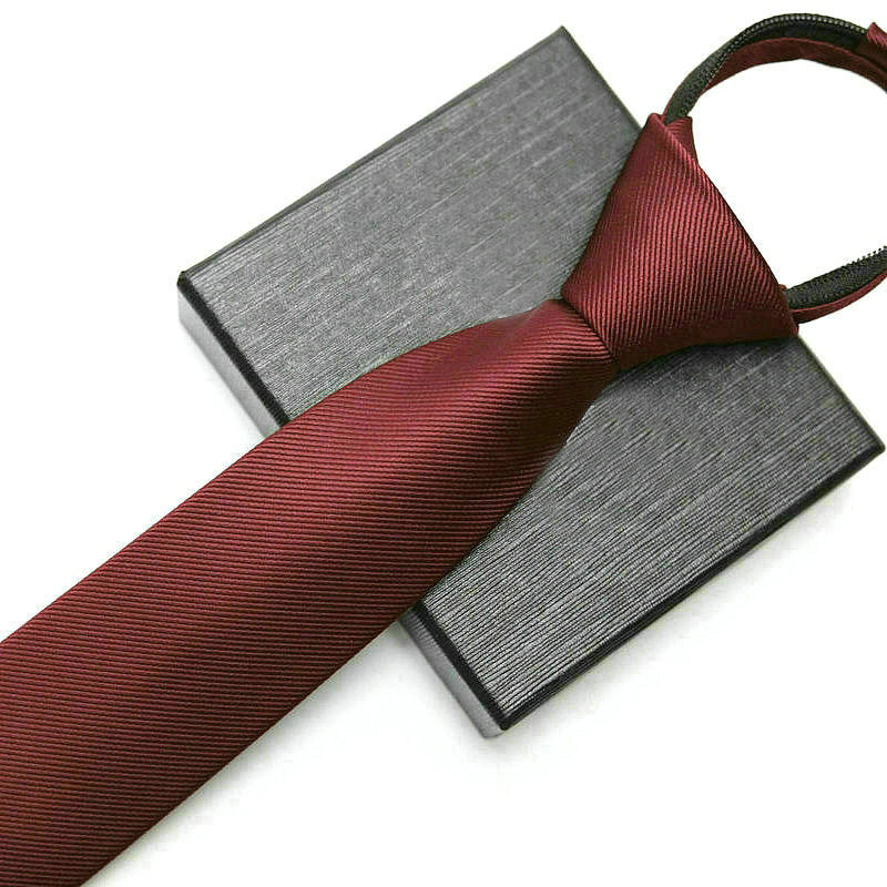 Gravata Clássica 1200 Fios Marcanzzi MZ450 em poliéster de alta densidade com toque acetinado e caimento refinado para elegância e estilo.