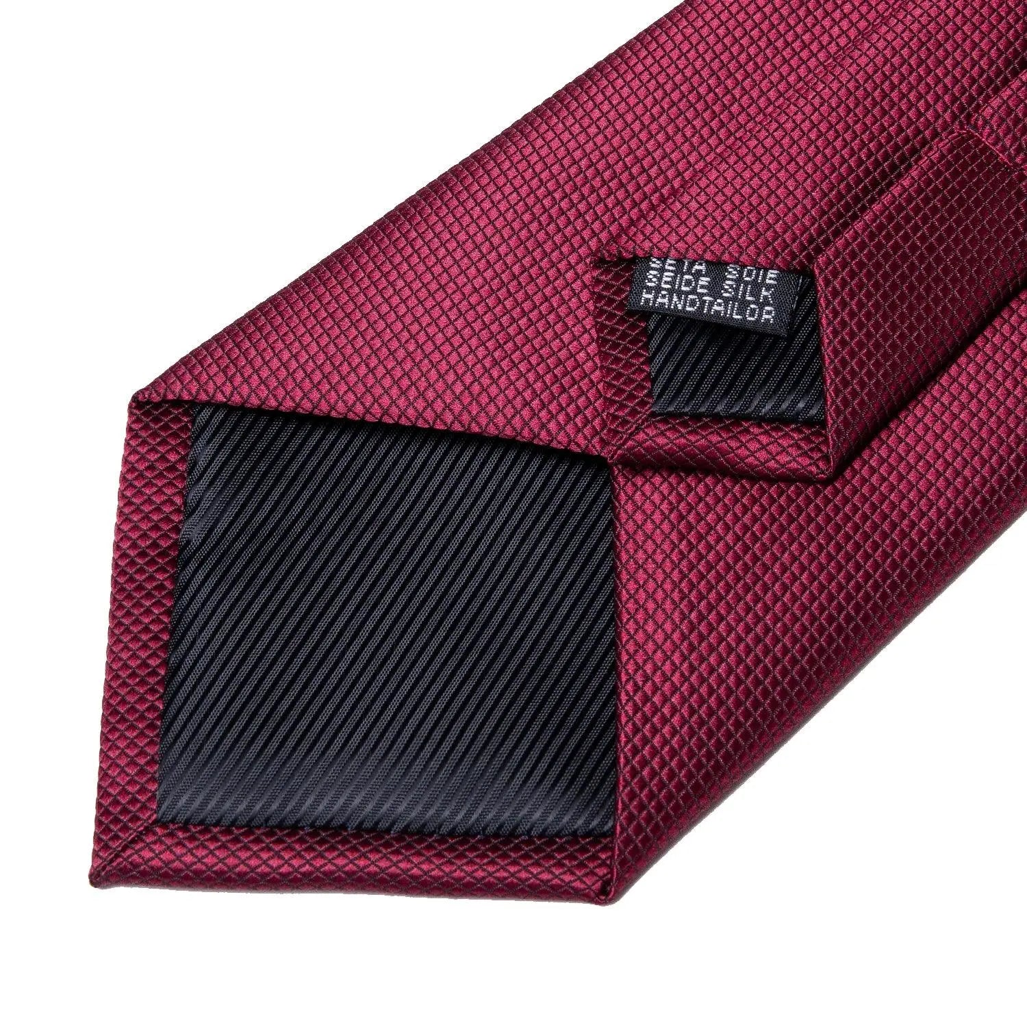 Gravata Marcanzzi Fortuna MZ451 com broche e anel exclusivos, acabamento premium e design sofisticado para elegância e destaque masculino.