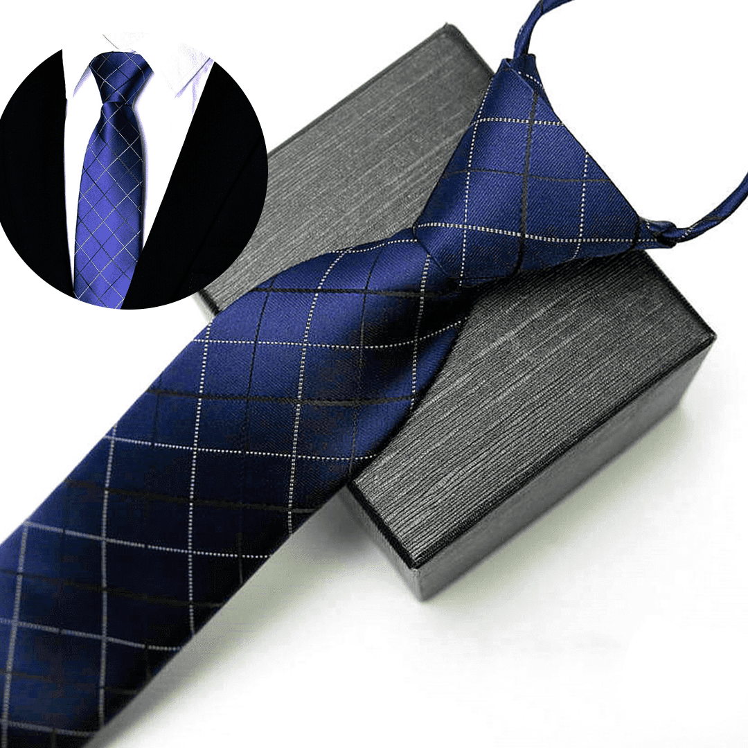 Gravata Marcanzzi Lumière MZ456 com design moderno e tecido de alta qualidade para elegância, charme e distinção em visuais masculinos.