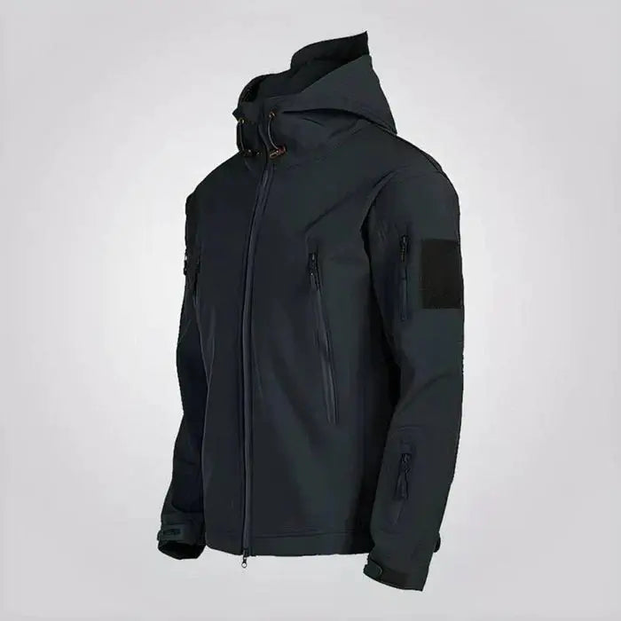 Jaqueta Impermeável Masculina Marcanzzi MZ165 com design moderno, acabamento sofisticado e tecido resistente à chuva para conforto e estilo em qualquer ocasião.