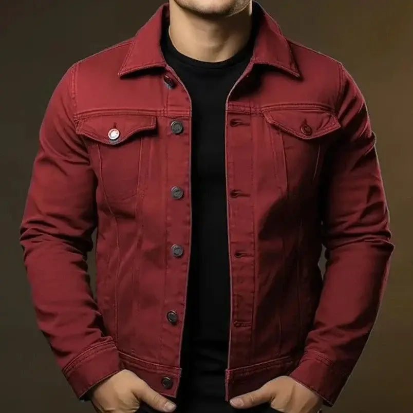 Jaqueta Jeans Masculina Slim Marcanzzi MZ021: estilo moderno e versátil, com modelagem slim e detalhes sofisticados. Elegância casual para qualquer ocasião.