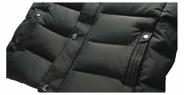 Jaqueta Masculina Inverno Warmcover Marcanzzi MZ025: tecido acolchoado, capuz removível, proteção térmica até -15°C, design moderno e ergonômico.