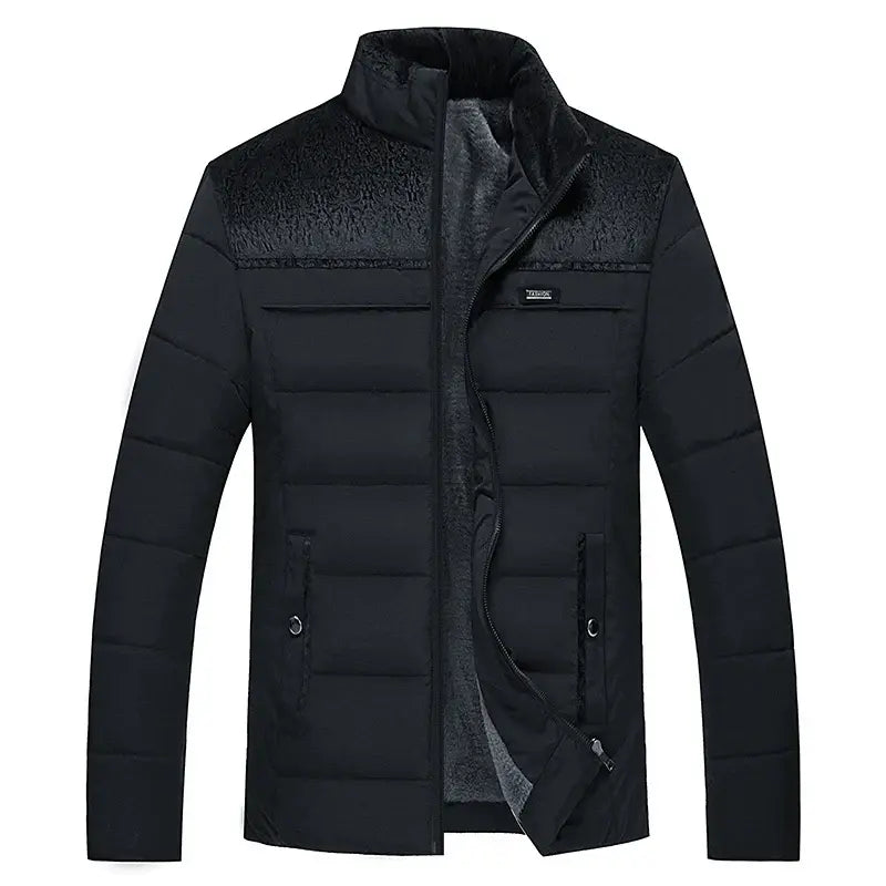 Jaqueta Puffer Masculina Grife Marcanzzi MZ148 em nylon e poliéster à prova d’água, silhueta ajustada, enchimento sintético e design moderno para o inverno.