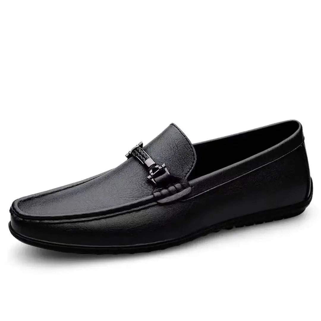 Mocassim Masculino de Couro Marcanzzi MZ299: estilo, conforto e versatilidade. Design clássico, couro premium, palmilha macia. Ideal para qualquer ocasião.