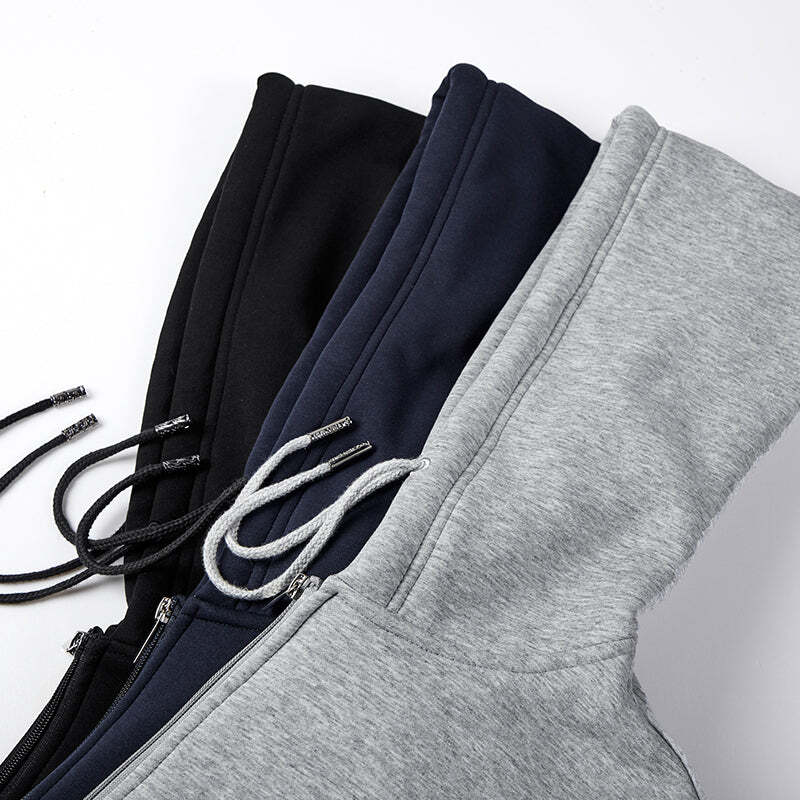 Moletom Masculino de Lã com Capuz Marcanzzi MZ102 feito em lã premium, com capuz ajustável e design moderno para aquecimento e estilo no inverno.