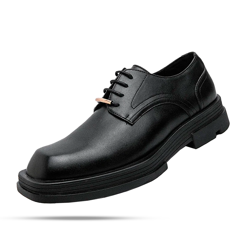 Sapato Masculino Derby Marcanzzi MZ359: couro premium, solado tratorado 5 cm, conforto e estilo moderno. Cores: preto e off white. Ideal para looks urbanos.