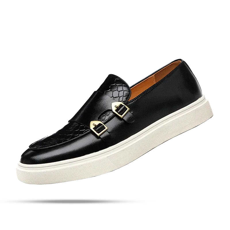 Sapato Masculino Loafer Marcanzzi MZ372 com design contemporâneo e materiais de alta qualidade. Ideal para compor visuais casuais com sofisticação.