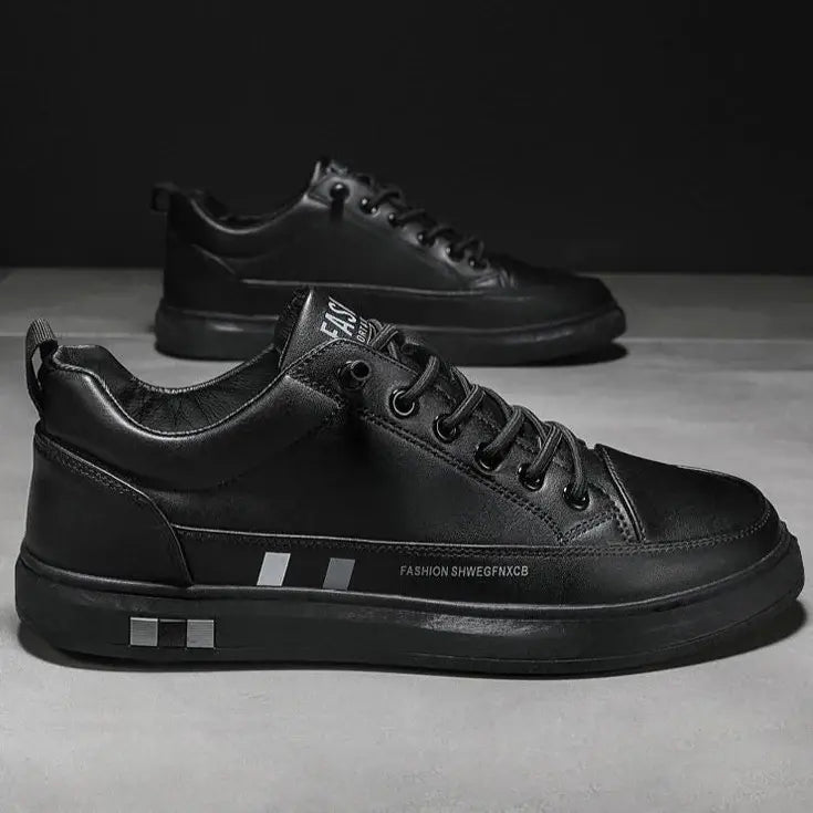 Tênis Masculino de Couro Fashion Marcanzzi MZ331: estilo, conforto e durabilidade. Design exclusivo, sola antiderrapante e tecido ecológico antibacteriano.