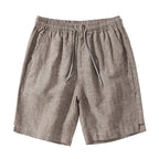 Bermuda de Linho Listrada Marcanzzi MZ946 em linho nobre com listras discretas, caimento impecável e acabamento premium para estilo e conforto.