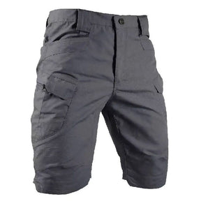 Bermuda Masculina Tática e Impermeável Marcanzzi MZ953 em brim resistente, caimento ajustado e bolsos funcionais, unindo estilo moderno e praticidade.