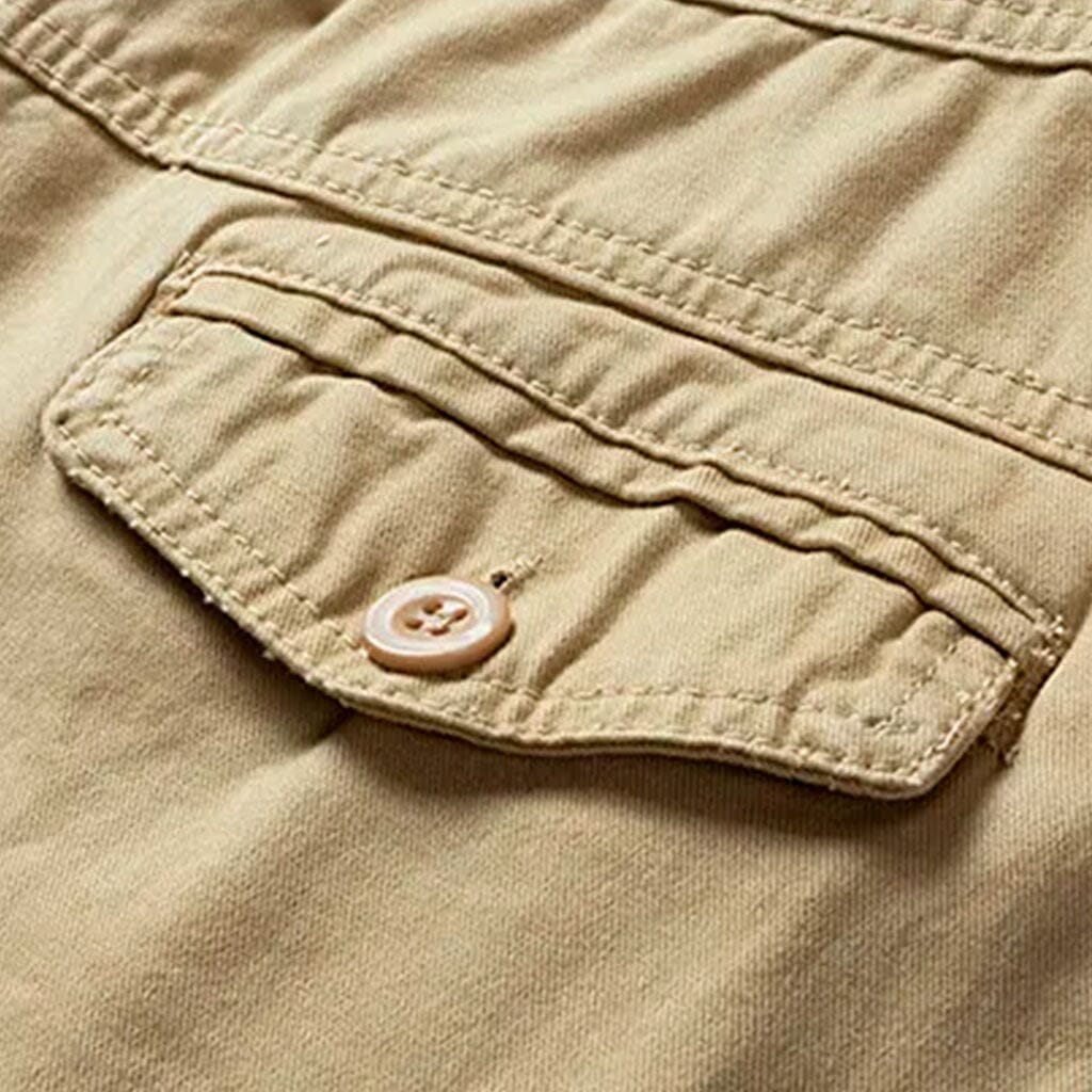 Bermuda Masculina Tradition Marcanzzi MZ945 em brim com caimento ajustado e acabamento reforçado, unindo conforto, elegância e versatilidade para o dia a dia.