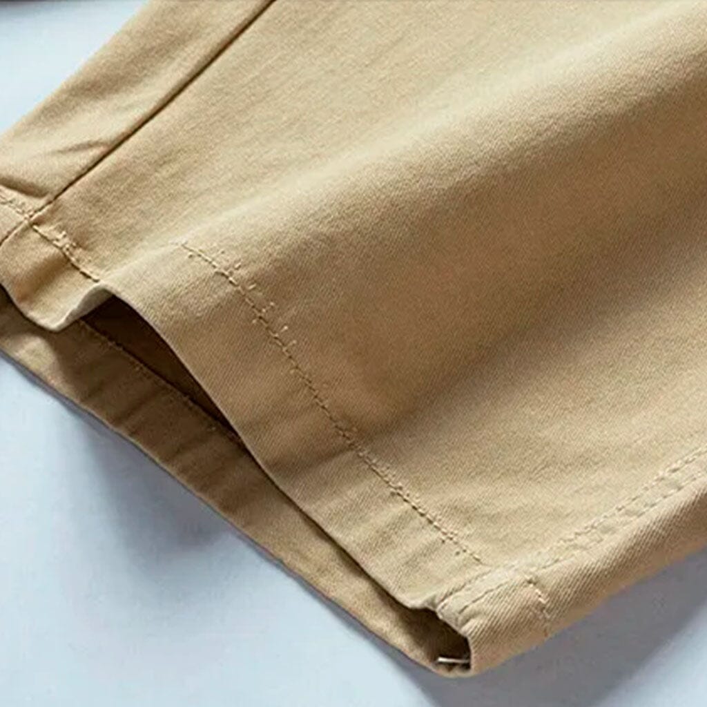 Bermuda Masculina Tradition Marcanzzi MZ945 em brim com caimento ajustado e acabamento reforçado, unindo conforto, elegância e versatilidade para o dia a dia.