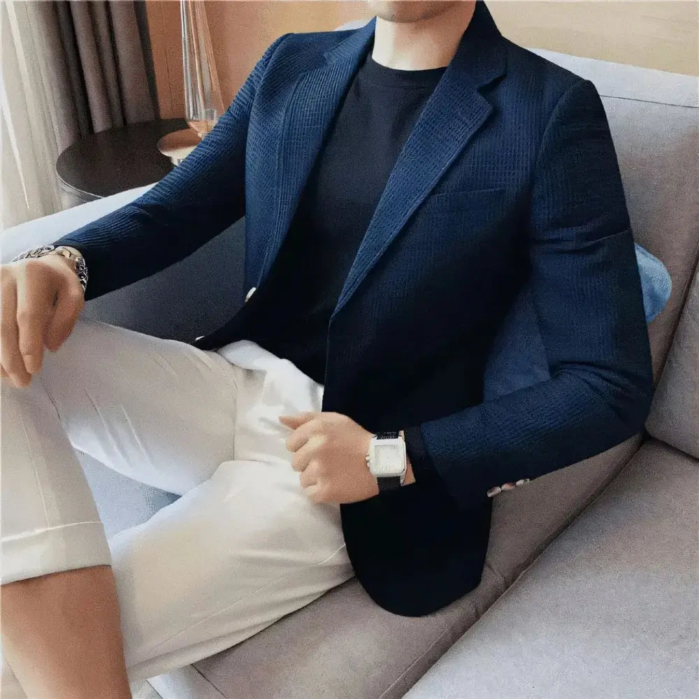 Blazer Masculino Marcanzzi Noble MZ051: elegância clássica com algodão egípcio, ideal para eventos formais. Sofisticação e durabilidade para o homem moderno.