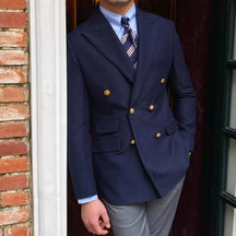 Blazer Masculino Transpassado Marcanzzi MZ062 em Ecomicrofibra, forro de seda e poliéster. Elegante, confortável e sofisticado para eventos especiais.