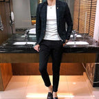 Blazer Masculino Xadrez Marcanzzi MZ064 com design elegante, tecido premium e acabamento refinado para estilo sofisticado em qualquer ocasião.