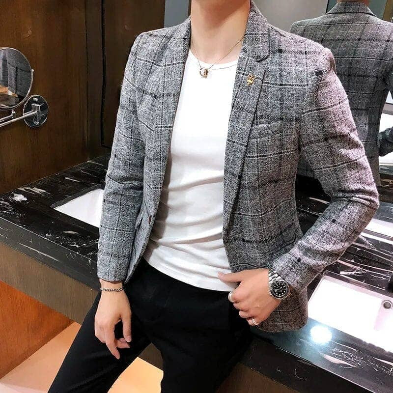 Blazer Masculino Xadrez Marcanzzi MZ064 com design elegante, tecido premium e acabamento refinado para estilo sofisticado em qualquer ocasião.