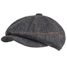 Boina Masculina de Lã Classic Marcanzzi MZ272 em lã e poliéster, estilo britânico, ajuste confortável e cores cinza, azul e marrom.