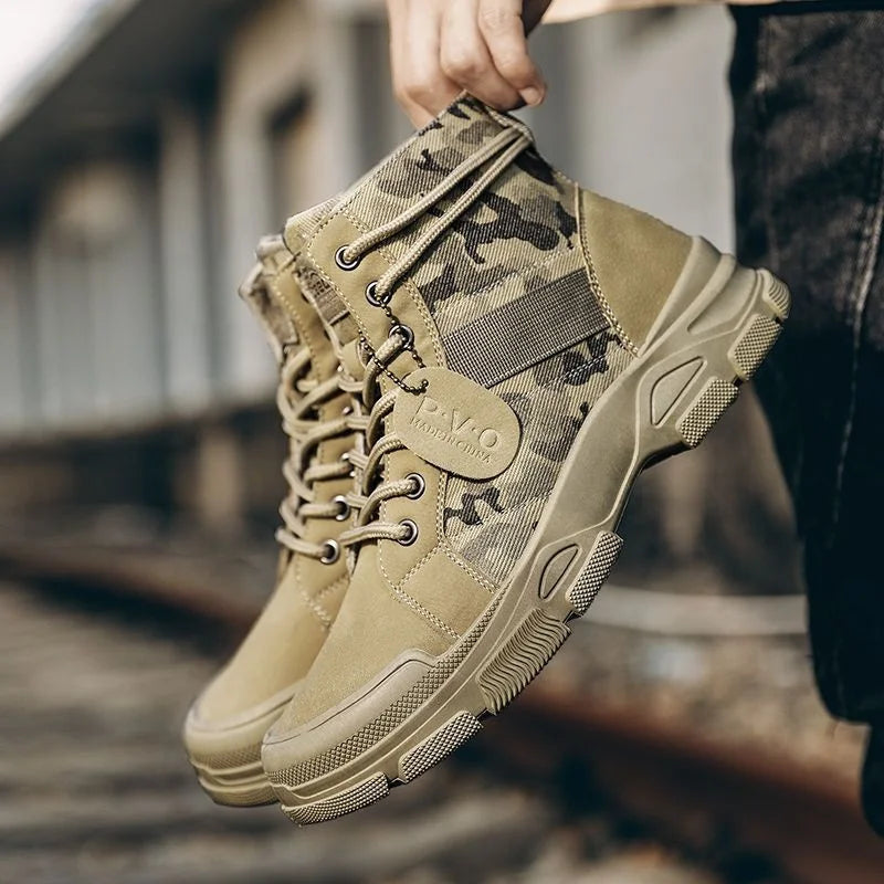 Bota Masculina Camuflada Speed Marcanzzi MZ286: couro legítimo, solado antiderrapante, conforto e elegância para eventos formais e uso diário.
