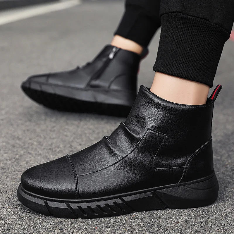 Bota Masculina Chelsea Marcanzzi MZ296: couro premium, conforto acolchoado, solado antiderrapante, zíper lateral, versátil para looks casuais e formais.