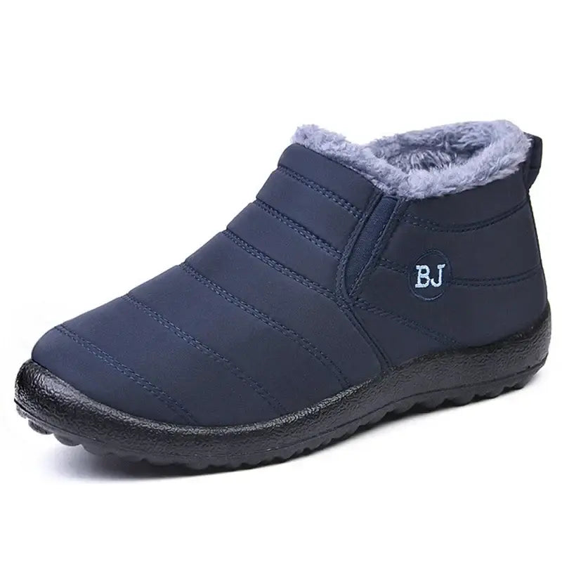 Bota Masculina Marcanzzi MZ287: conforto e estilo com forro de pelúcia, solado antiderrapante e design versátil. Ideal para dias frios e looks casuais ou formai