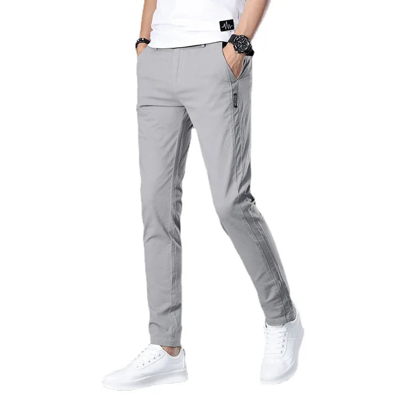 Calça Casual Masculina Marcanzzi MZ004: conforto e estilo em sarja de alta qualidade com corte de alfaiataria. Elegância para trabalho ou encontros.