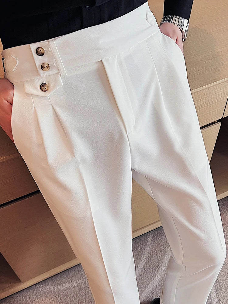 Calça de Alfaiataria Masculina Marcanzzi MZ253 confeccionada em materiais de alta qualidade, com corte clássico, caimento impecável e estilo refinado.